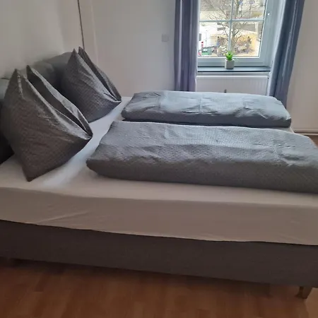 Gudzevic Ferien Unterkuenfte A - 5 Apartment Gloggnitz Exterior photo
