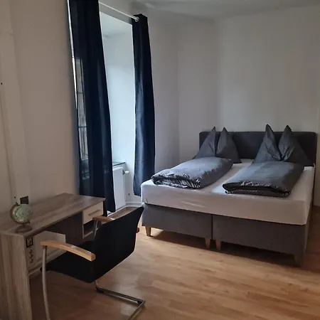 Gudzevic Ferien Unterkuenfte A - 5 Apartment Gloggnitz Exterior photo